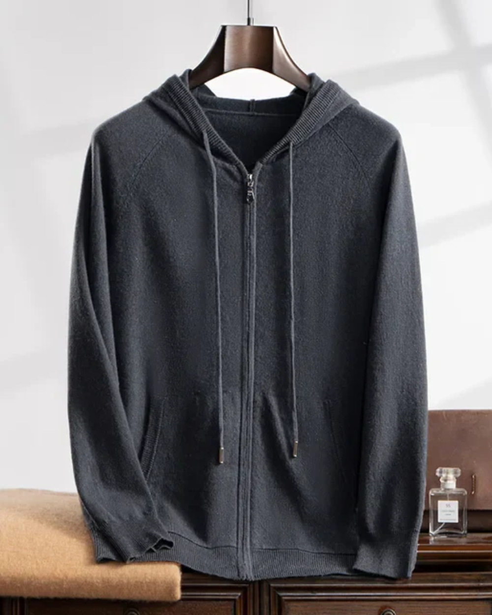 Courchevel Kaschmirweste mit Kapuze