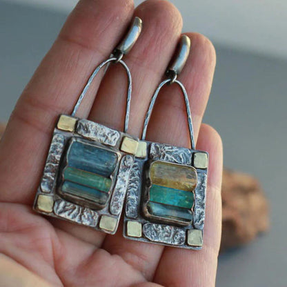 BLUE GREEN CRYSTAL STONE EARRINGS