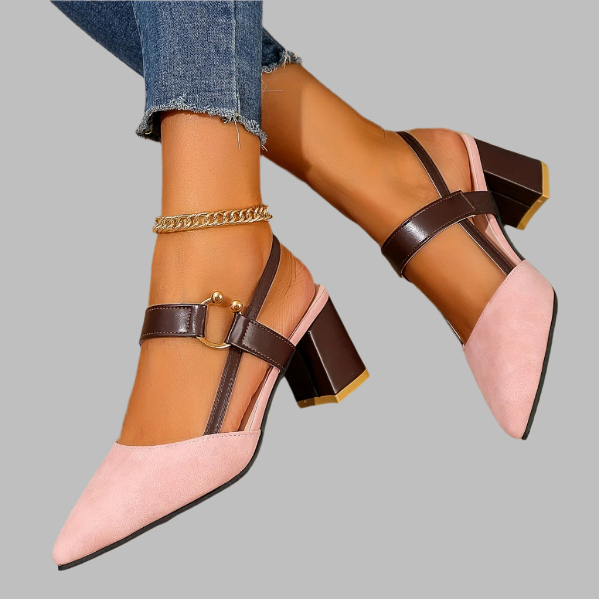 Camila – Zweifarbige Schnallen-Slingbacks